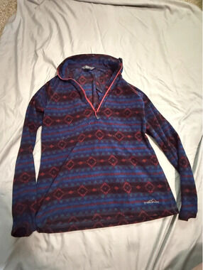 Eddie Bauer pullover